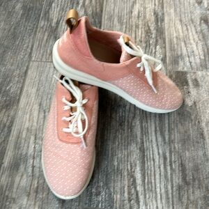 Women TOMS Cabrillo Heritage Canvas Fashion Sneaker, Coral, Size 10